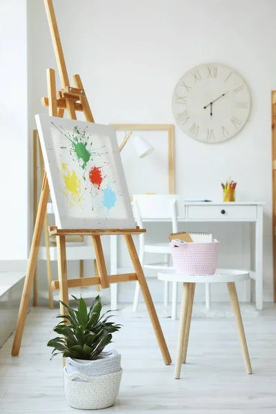Interior Room Easel Painting Supplies — Stock Photo, Image