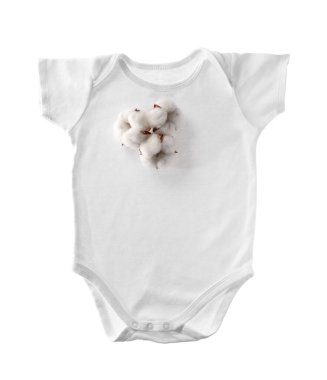 Beyaz arka planda pamuk bebek kıyafetleri