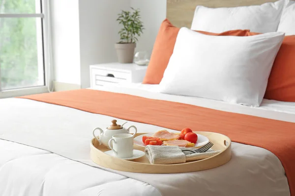 Tray Tasty Breakfast Bed Hotel Room — Stock Photo, Image