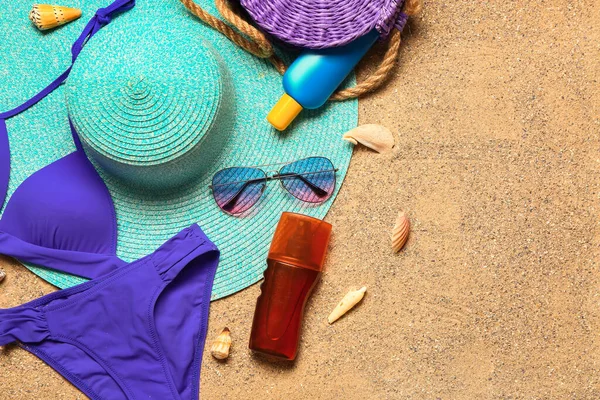 Set Strandaccessoires Zand Bovenaanzicht — Stockfoto