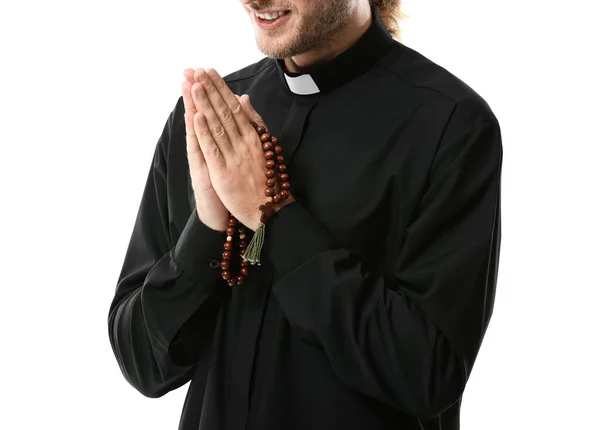 Όμορφος Ιερέας Που Προσεύχεται Λευκό Φόντο — Φωτογραφία Αρχείου