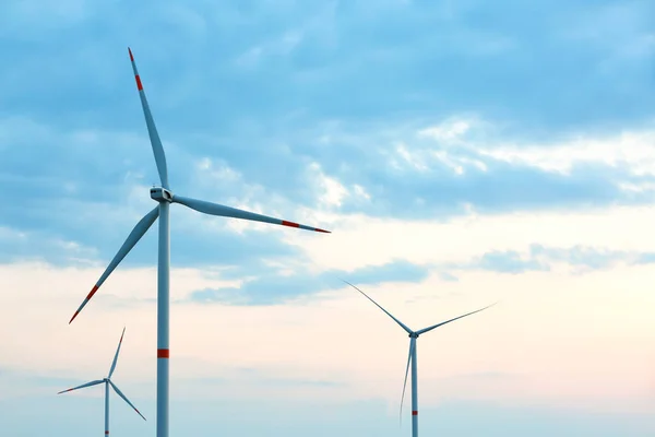 Windräder Für Strom Auf Dem Land — Stockfoto