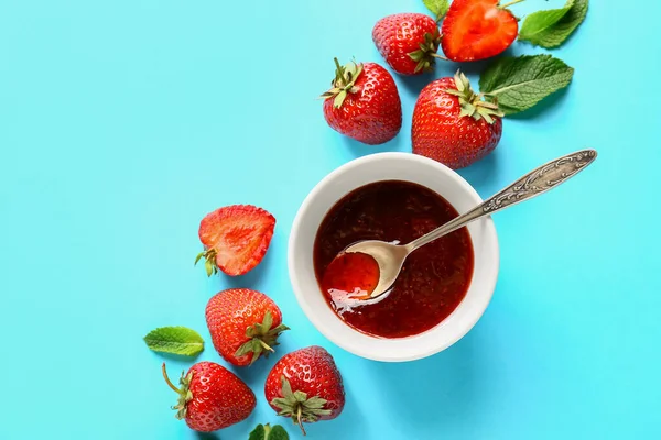 Tigela Engarrafamento Morango Saboroso Fundo Cores — Fotografia de Stock