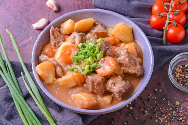 Bowl Tasty Beef Stew Color Background — Stock Photo, Image