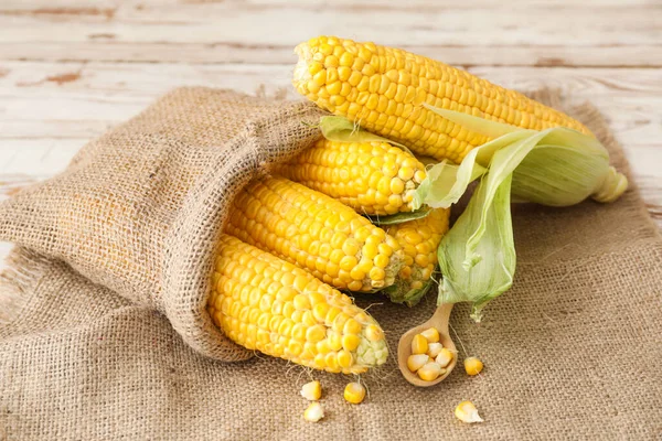 Sack Fresh Corn Cobs Table — Stock Photo, Image