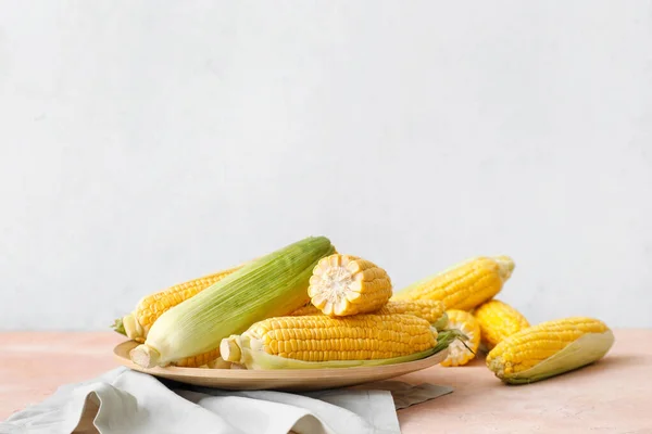 Plate Fresh Corn Cobs Table — Stock Photo, Image