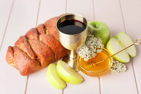 Calice Sacramentale Con Vino Miele Mela Liguah Tavola Rosh Hashanah — Foto Stock