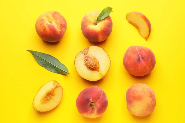 Many Ripe Peaches Color Background — Stock Photo, Image