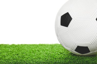 Beyazlara karşı yeşil sahada futbol topu