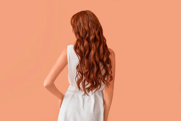 Beautiful Young Redhead Woman Color Background Back View — Stock Photo, Image