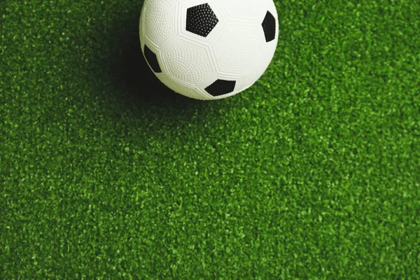 Soccer Ball Green Field — Stock Photo, Image