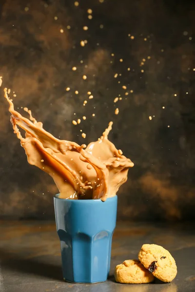 Cup Hot Coffee Splash Table — Stock Photo, Image