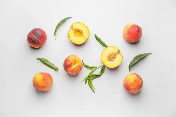 Many Ripe Peaches Light Background — Stock Photo, Image