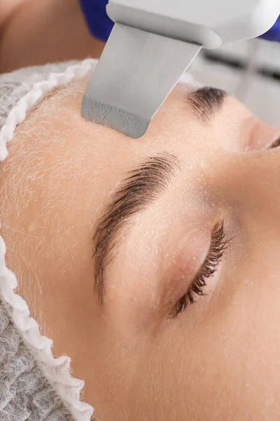 Woman Undergoing Procedure Facial Peeling Beauty Salon Closeup — Stock Photo, Image