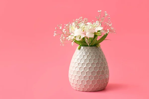 Beautiful Vase Flowers Color Background — Stock Photo, Image
