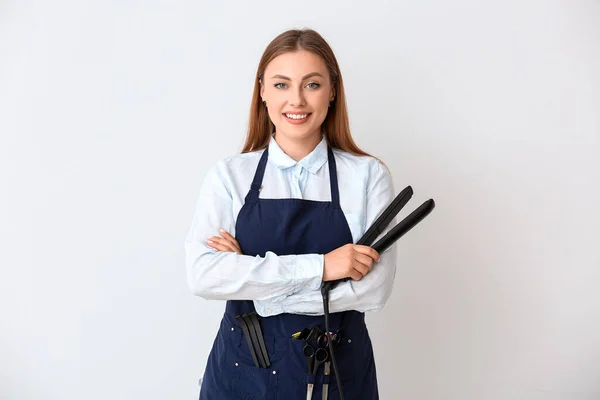 Female Hairdresser Light Background — Stock Photo, Image