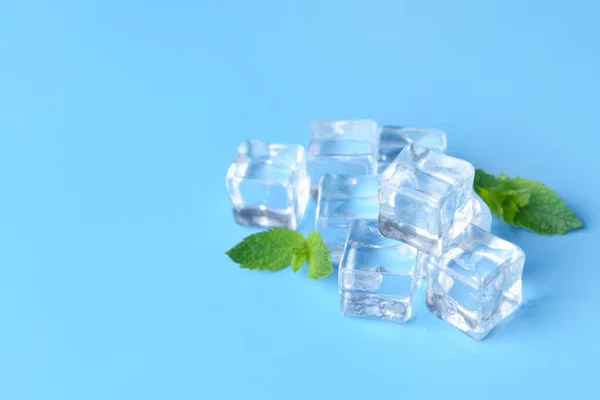 Ice Cubes Mint Color Background — Stock Photo, Image