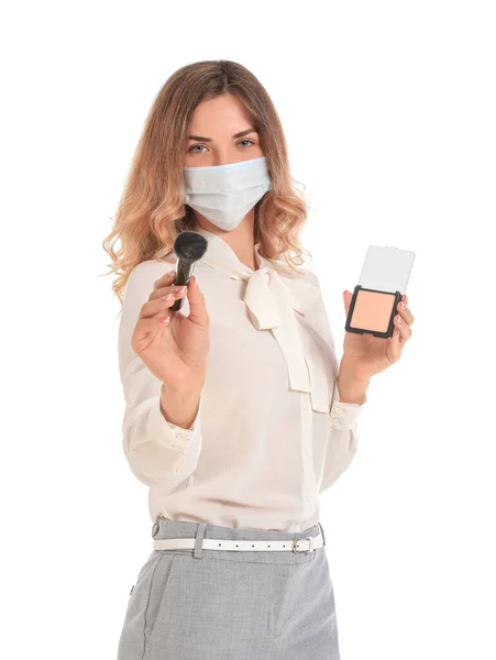 Kvinde Makeup Kunstner Iført Medicinsk Maske Hvid Baggrund Coronavirus Epidemien - Stock-foto