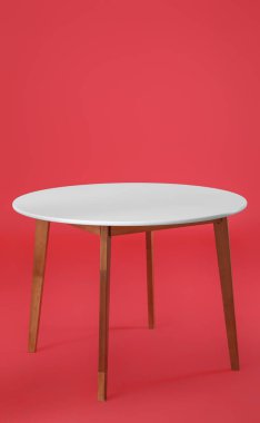 Renk arkaplanındaki yemek masası