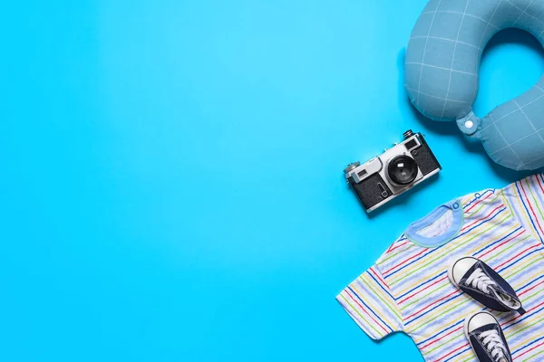 Travel Accessories Children Color Background — Stock Photo, Image