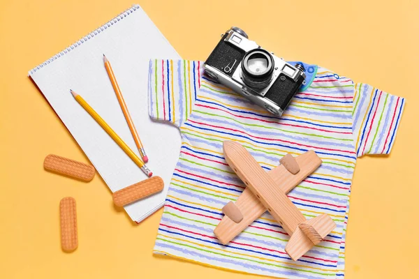 Reis Accessoires Voor Kinderen Kleur Achtergrond — Stockfoto