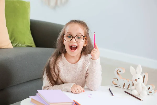 Cute Little Girl Drawing Home — Stock Photo, Image