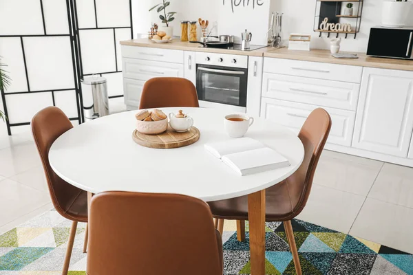 Dining Table Interior Modern Kitchen — Stock Photo, Image