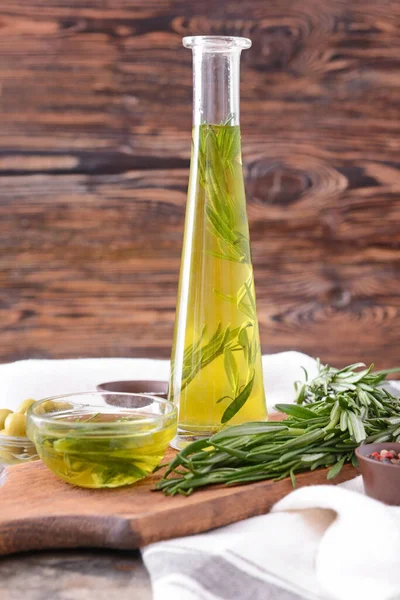 Bowl Bottle Rosemary Oil Table — Stock Photo, Image