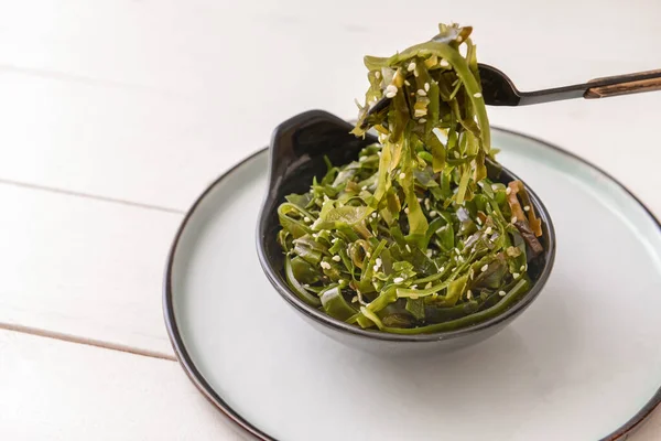 Bowl Tasty Seaweed Table — Stock Photo, Image