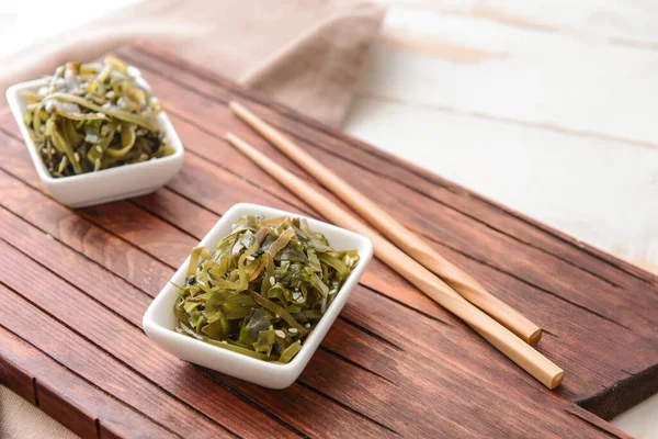 Bowls Tasty Seaweed Table — Stock Photo, Image