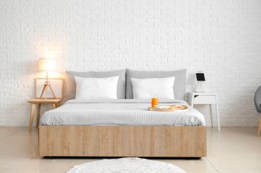 Modern otel odasının içi