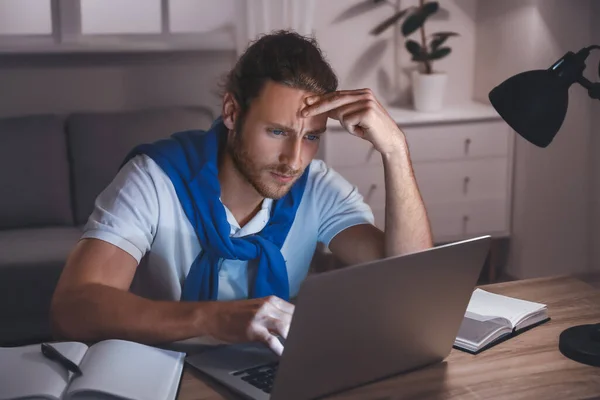 Tired Male Student Using Laptop Online Learning Home — Stock Photo, Image