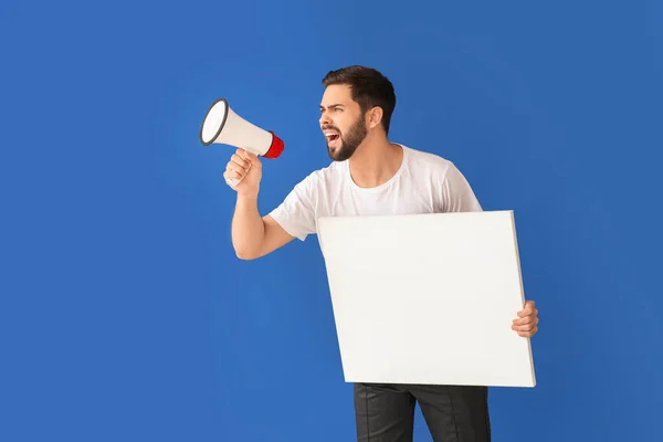 Angry Protesting Young Man Placard Megaphone Color Background — Stock Photo, Image