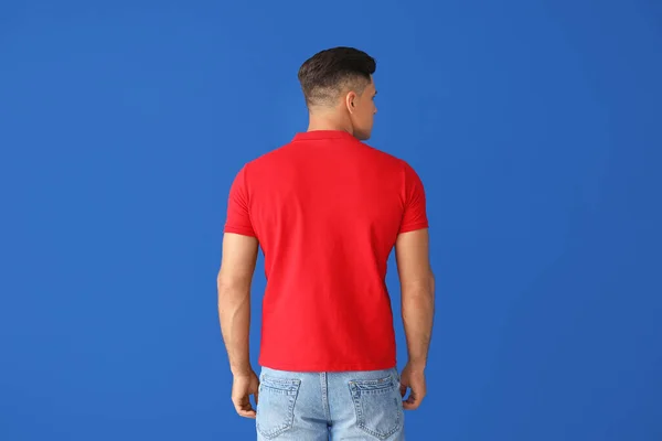 Νεαρός Άνδρας Κομψό Shirt Φόντο Χρώμα — Φωτογραφία Αρχείου