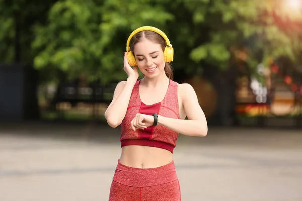 Sporty Young Woman Fitness Tracker Outdoors — Stock Photo, Image