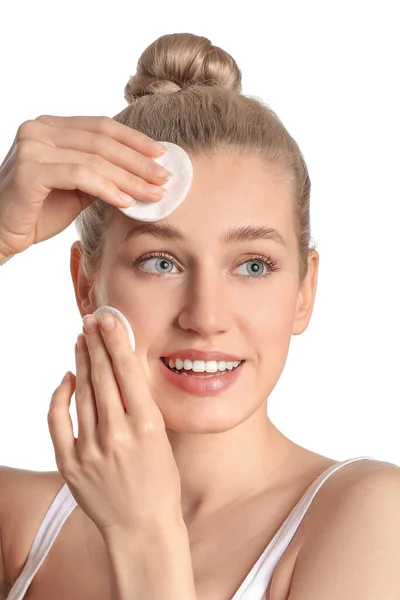 Mulher Bonita Com Almofadas Algodão Fundo Branco — Fotografia de Stock