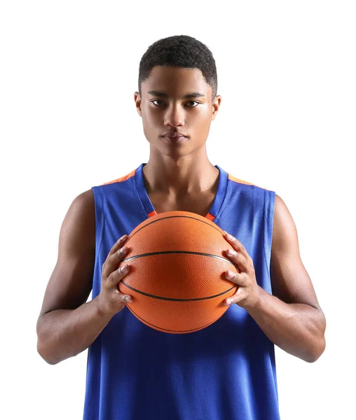 若いアフリカ系アメリカ人バスケットボール選手の白地 — ストック写真