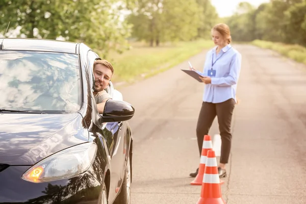 Instructor Conducting Driver Licence Test — Stock Photo, Image