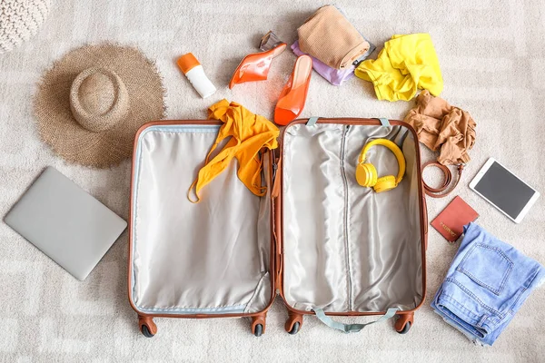 Suitcase Beach Accessories Floor Travel Concept — Stock Photo, Image