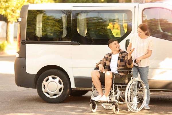 Handicapped Man His Wife Van Outdoors — Stock Photo, Image