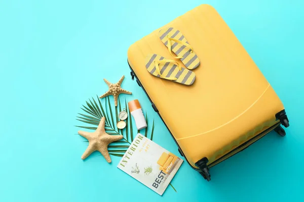 Packed Suitcase Beach Accessories Color Background Travel Concept — Stock Photo, Image