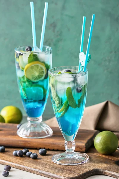 Glasses Tasty Blue Mojito Cocktail Table — Stock Photo, Image