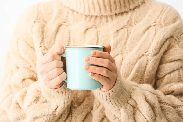 Vrouw Met Kopje Warme Thee Thuis Close — Stockfoto