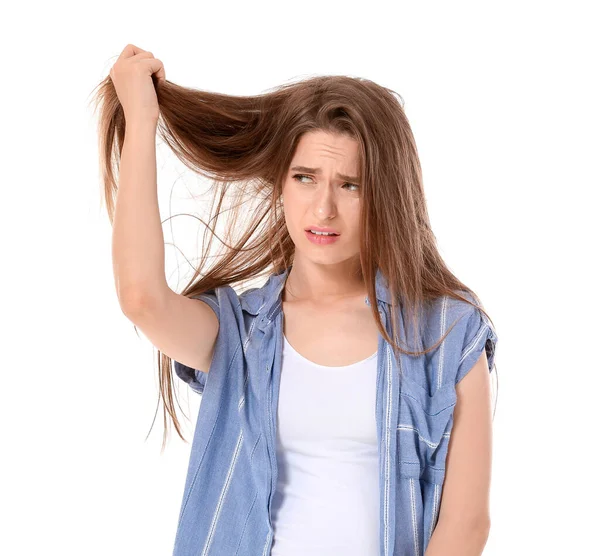 Mujer Estresada Con Problemas Cabello Sobre Fondo Blanco —  Fotos de Stock