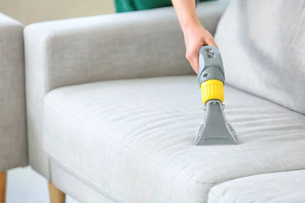 Dry Cleaner Employee Removing Dirt Sofa House — Stock Photo, Image