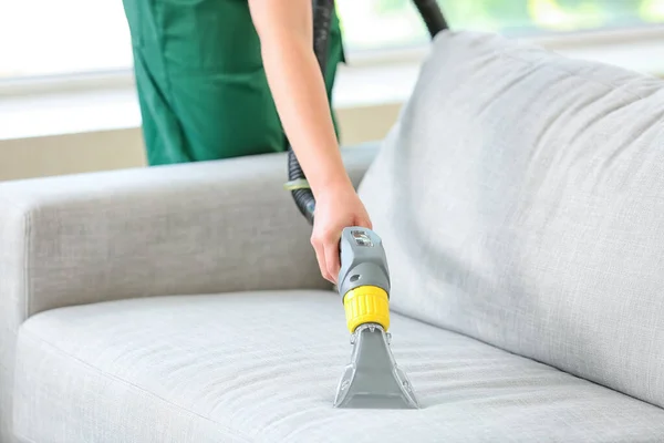 Dry Cleaner Employee Removing Dirt Sofa House — Stock Photo, Image