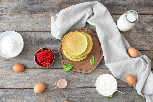 Tasty Green Pancakes Ingredients Table — Stock Photo, Image