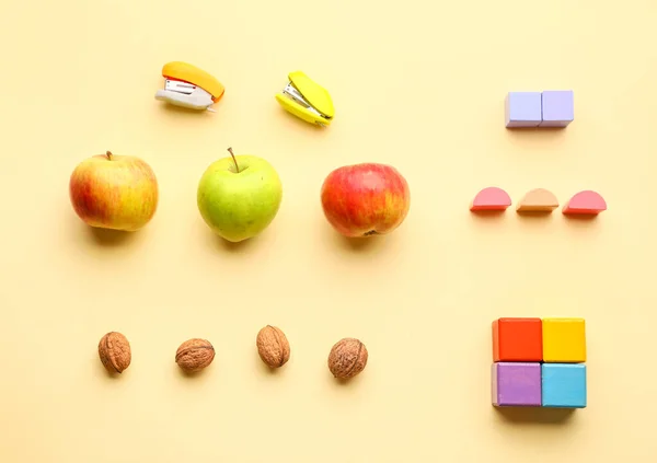 Food Wooden Figures Color Background Maths Concept — Stock Photo, Image