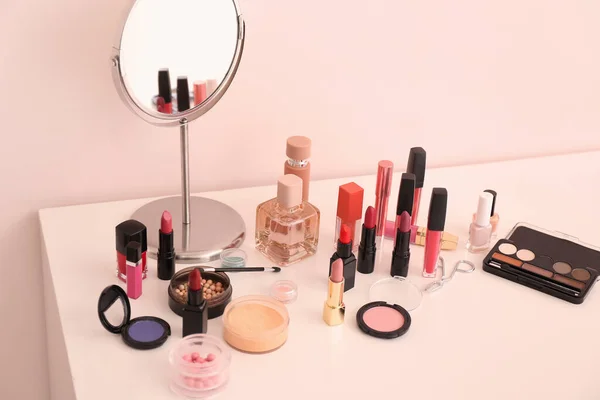 Maquillaje Cosméticos Mesa Vestidor — Foto de Stock