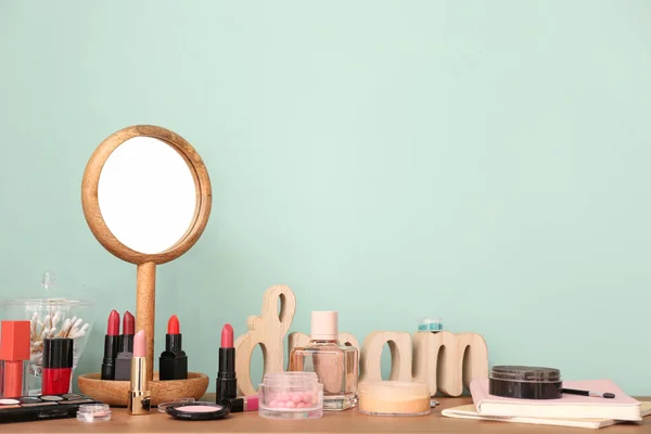 Maquillaje Cosméticos Mesa Vestidor —  Fotos de Stock